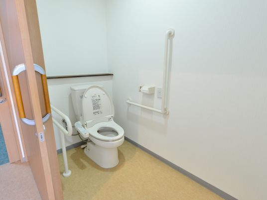 バリアフリーなトイレ設備