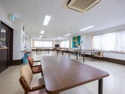 広々とした清潔なダイニング