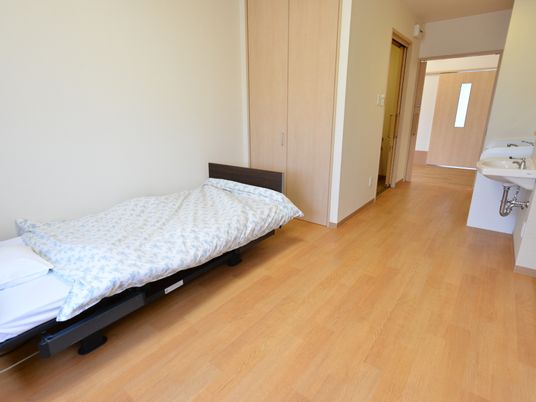 明るい居室の空間