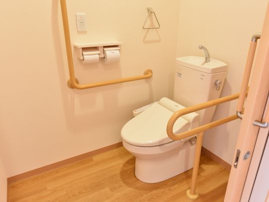 バリアフリーのトイレ設備