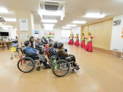 車椅子の人の多目的室