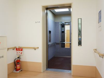 バリアフリーエレベーター