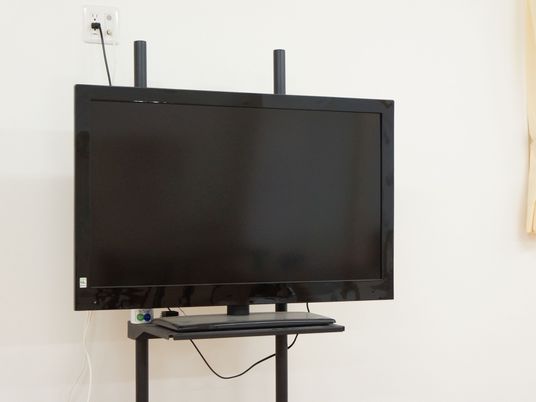 共用スペースの液晶テレビ