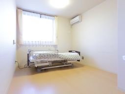 明るく清潔な居室