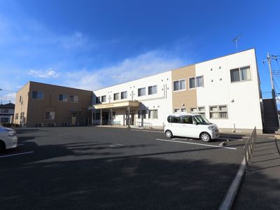 広々とした明るい外観