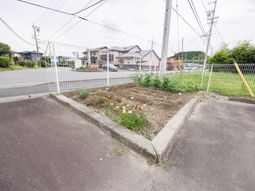 花壇のある外観  