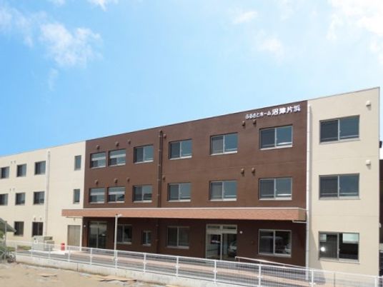 清潔感ある施設の外観