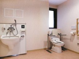 バリアフリーのトイレ設備