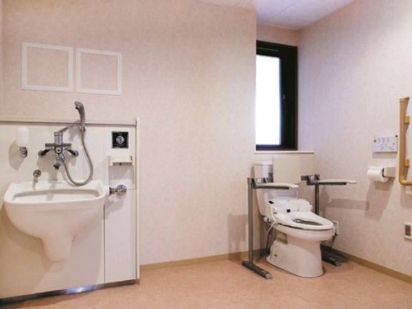 バリアフリーのトイレ設備