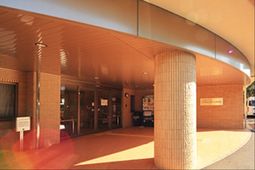 暖かい光のエントランス