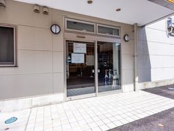 広々とした入口エリア