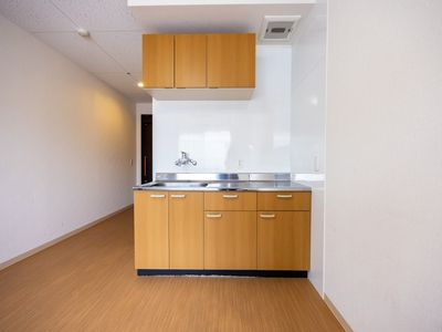 清潔感ある木目キッチン