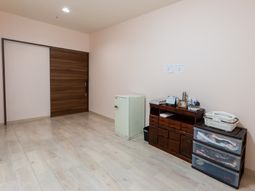 シンプルな居室の一角