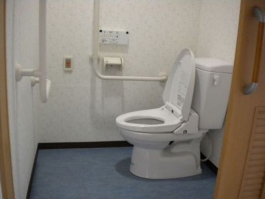 安全対策済みのトイレ空間