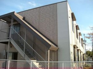 施設外観と踊り場