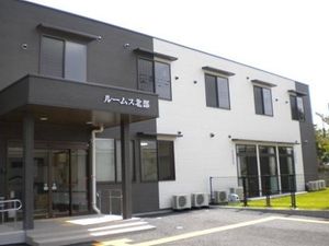 清潔感ある施設の入口