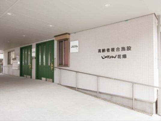 清潔感のある廊下