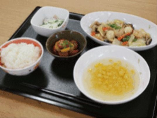 心を込めた食事サービス