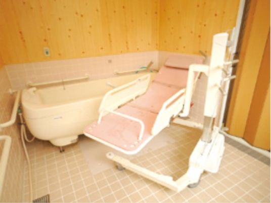 介護用リフト付き浴室