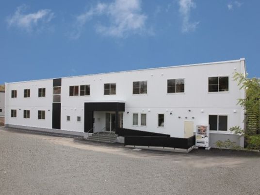 モダンなデザインの外観