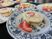 手作りケーキと果物の盛り付け