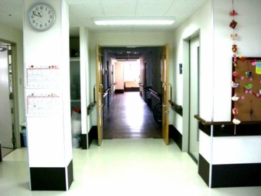 綺麗な廊下の一部