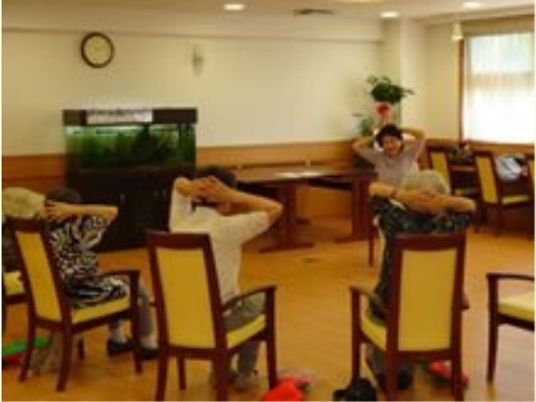 ゆったり過ごせるラウンジ