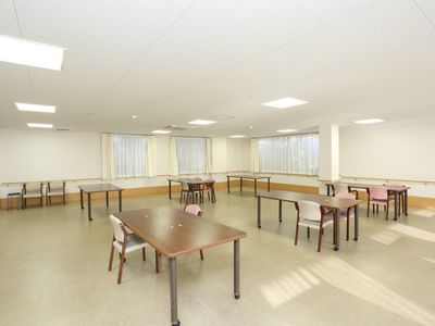 広々とした明るい多目的室