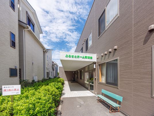 建物の出入口  