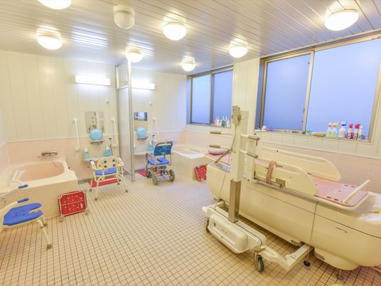 バリアフリー対応の浴室