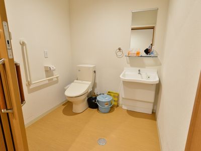 バリアフリー対応のトイレ