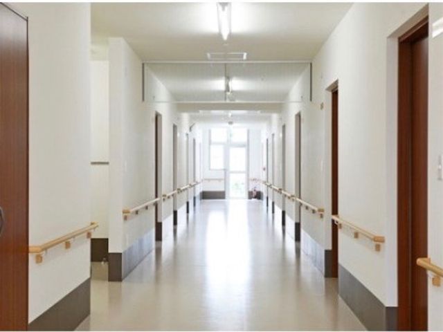 ゆとりのある廊下の雰囲気