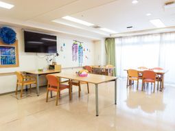 広々した明るいリビング