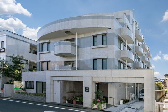 現代的で機能的な外観