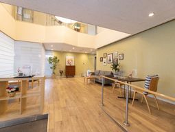 明るいリビングスペース