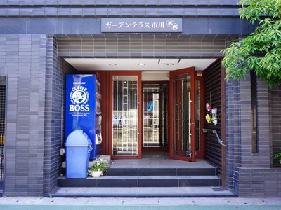 エントランス明るい施設