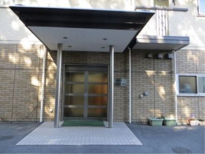 清潔感のあるエントランス