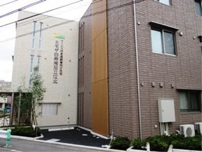 キレイな施設外観