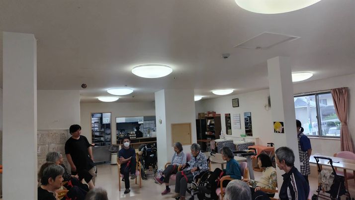 明るい共有スペース