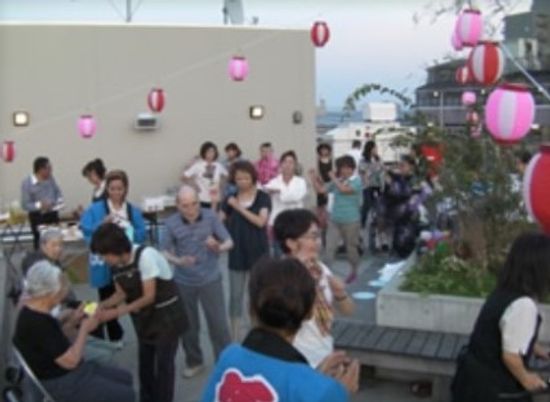 屋上での楽しいイベント風景