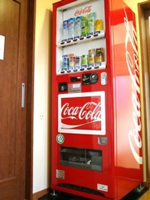 コカコーラの自動販売機