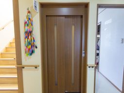 エレベーターの入口