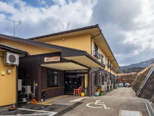 施設の外観