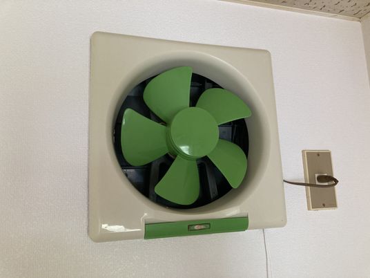 換気扇の内部