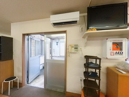 設備充実の出入口