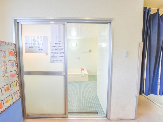 バリアフリーの浴室入口