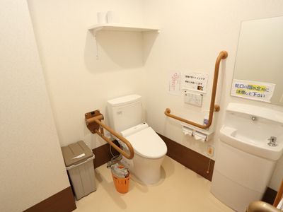 バリアフリートイレ空間
