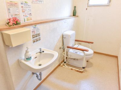 手すり付トイレ空間