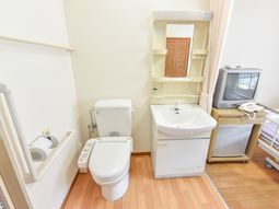清潔な洗面トイレ空間