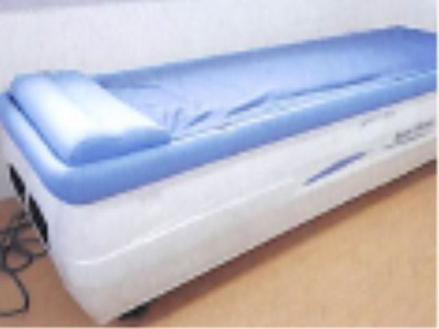 エアマットのある居室 設備 快適な睡眠をサポートするエアマットのある部屋です。ゆったりとくつろげる環境が整っています。